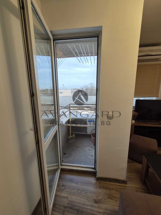 Продава се Тристаен апартамент в Пловдив, Младежки Хълм - 75 кв.м за 1800 €/кв.м - Снимка #4