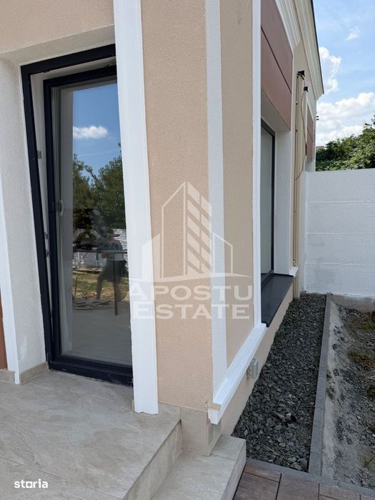 Duplex de vanzare cu 4 camere si 2 bai ,Ghiroda