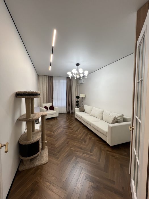 Продам 2 ком квартиру срочно
