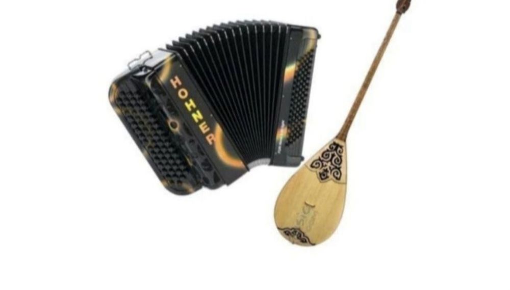 Домбра баян  гиттара  Әнші  музикант