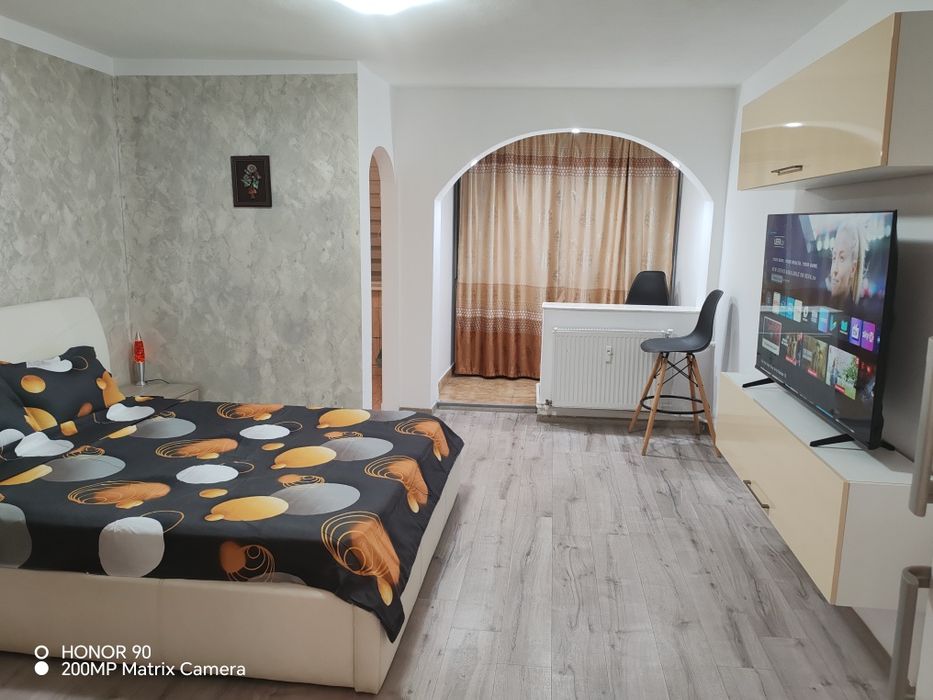 Închiriez Garsonieră Brazda Regim Hotelier