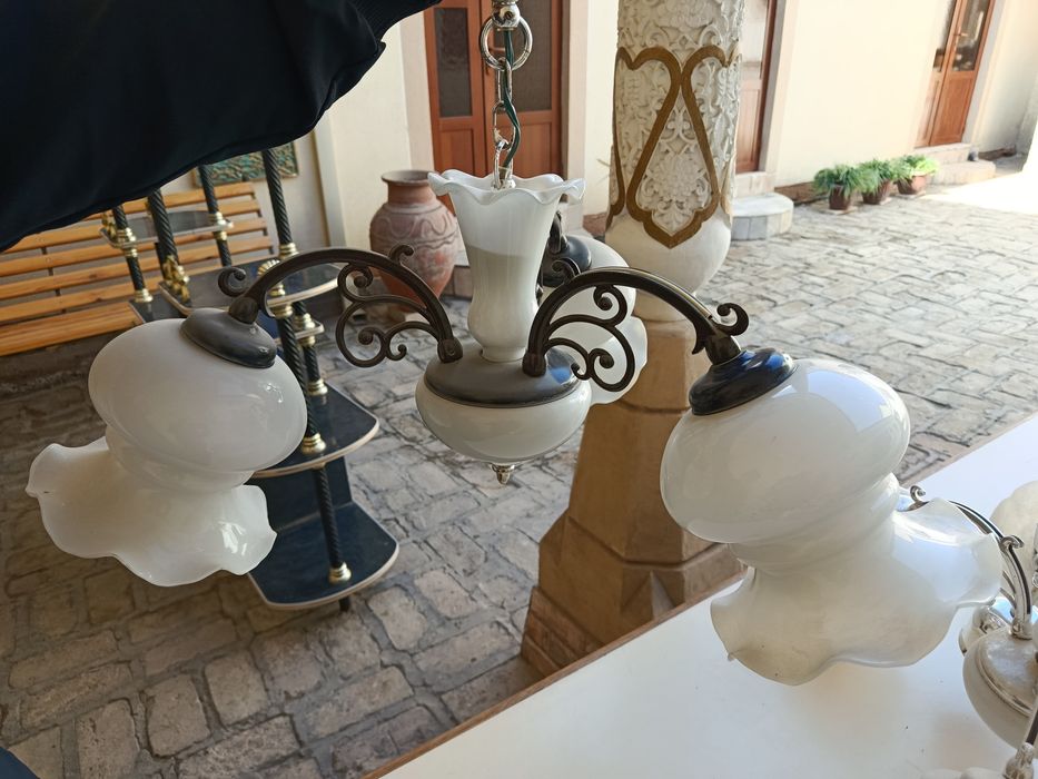 Продаются люстры в отличном состоянии