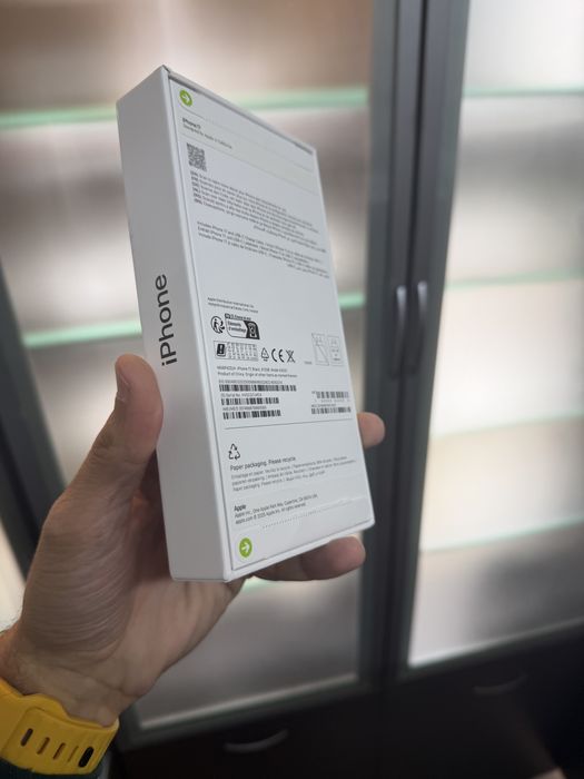 Vand Iphone 17 512Gb black Nou(Sigilat)