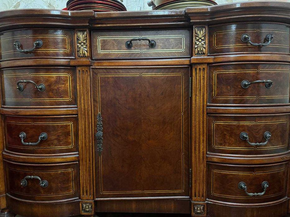 комод деревянный