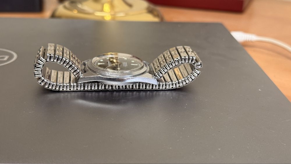 Diver lucerna mecanic 23 rubine