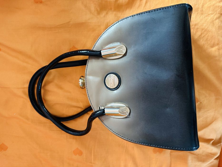 Vand poseta eleganta