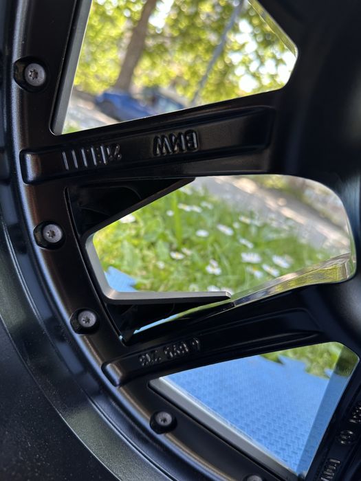 20” BMW - Style 1001L -  G30 G31