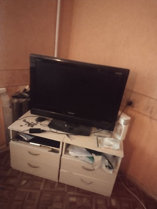 Продам телевизор Hisense