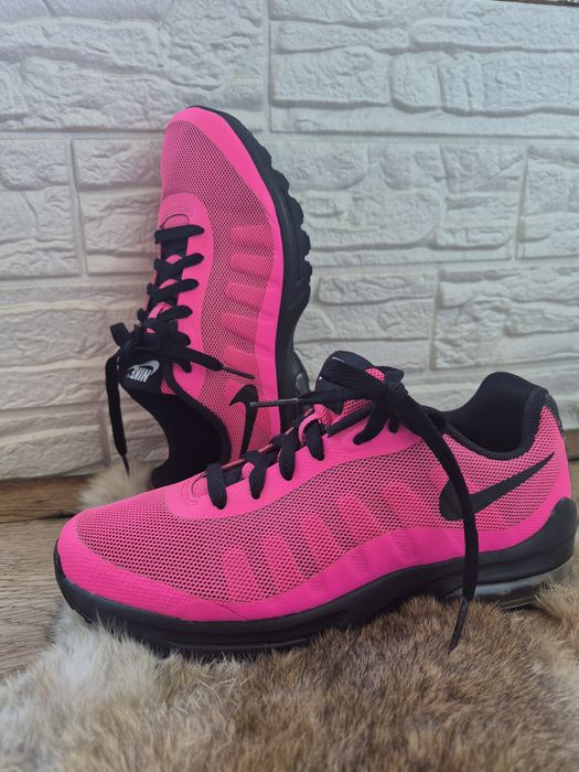 Nike air max invigor