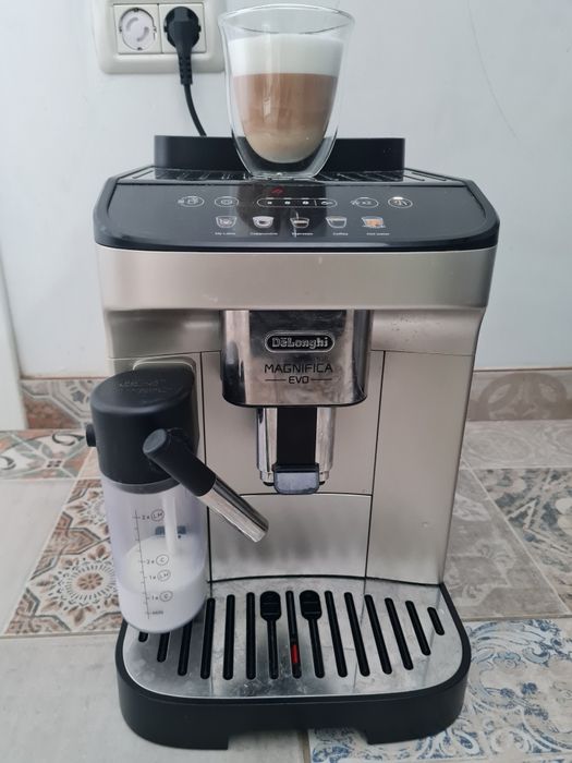Espressor automat De'Longhi Magnifica Evo