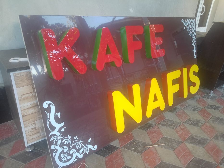 Yonadigan reklama tablosi sotiladi