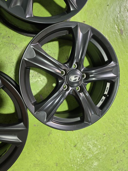 17 5x114.3 Hyundai лети джанти 5х114.3 хюндай