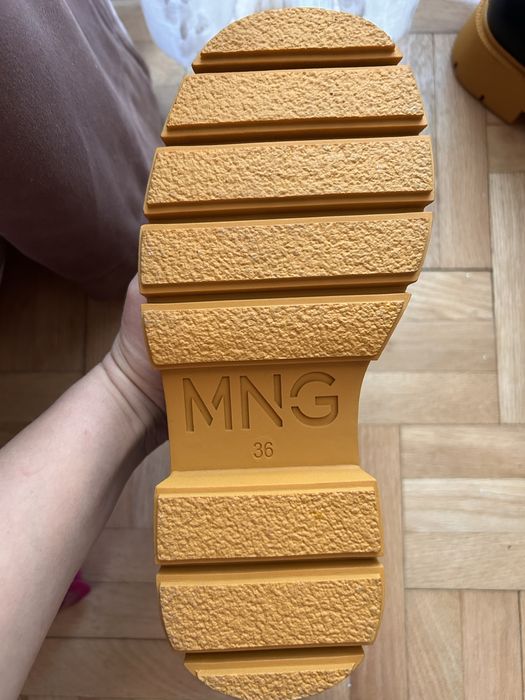 Дамски боти размер 36 Mango