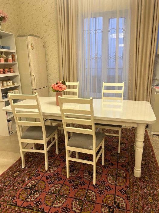 Продам стол со стулями