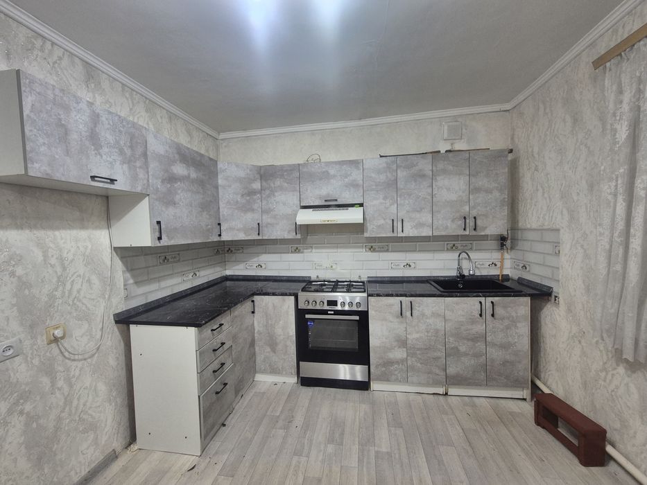 Продам кухонный гарнитур