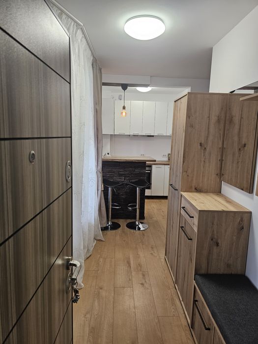 Proprietar,inchiriez  apartment nou cu o camera