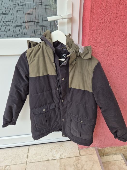 Vând geacă iarnă copil 12 ani /152 cm ,