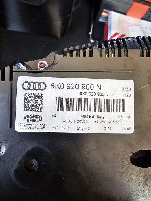 Ceasuri de bord Audi A4 B8