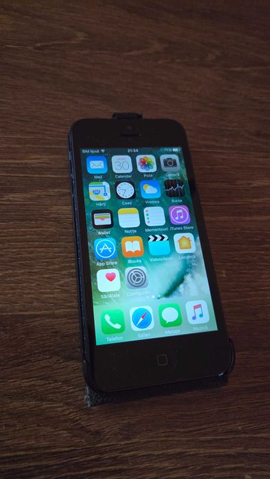 Vand telefon IPhone 5