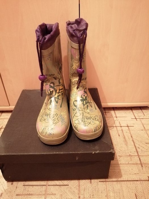 Резиновые сапоги с утеплителем