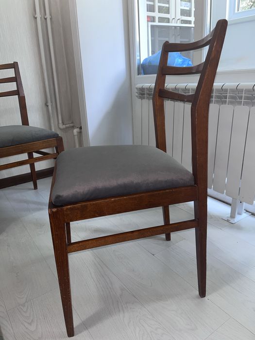 Продам Стулья 6 штук
