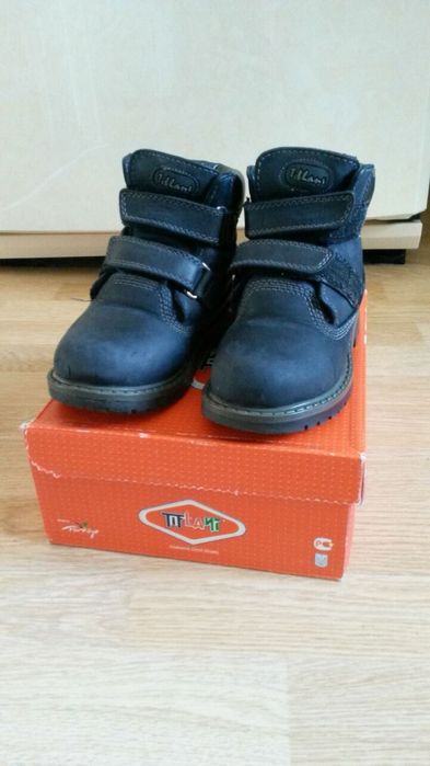 Продам зимние ботинки