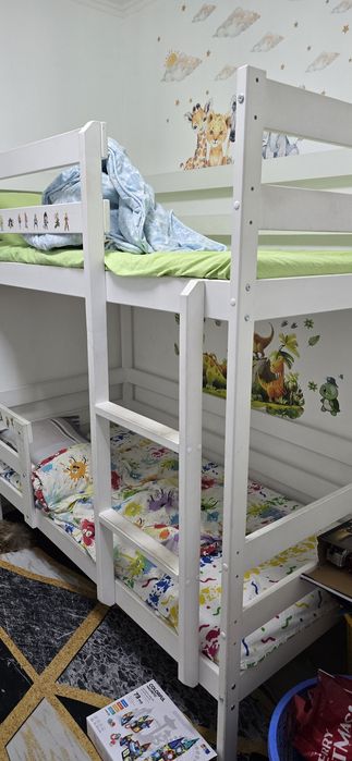 Продам кровать и письменный стол