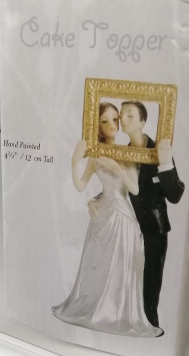Figurină Miri cu Ramă Foto pentru Tort Nuntă | Pictată Manual | Nouă