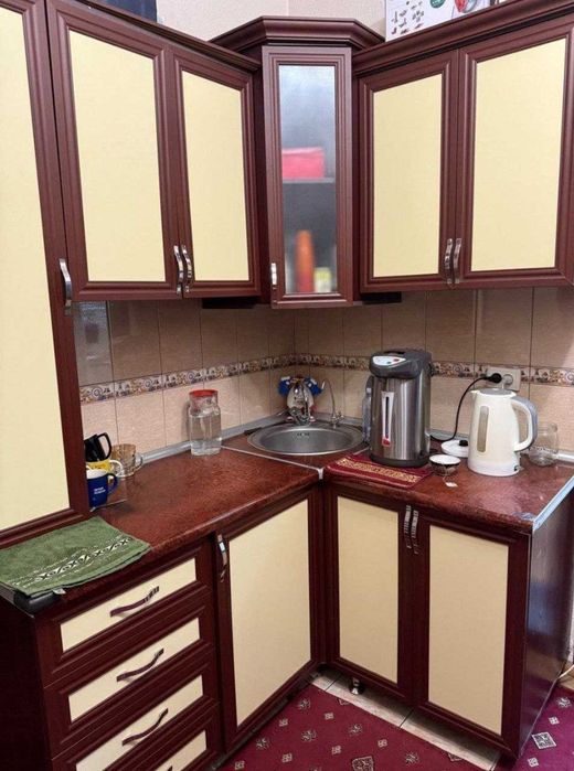 Medgaradok da 4 xonali 2 Etaj Kvartira ARzon Narxda SOTILADI !!