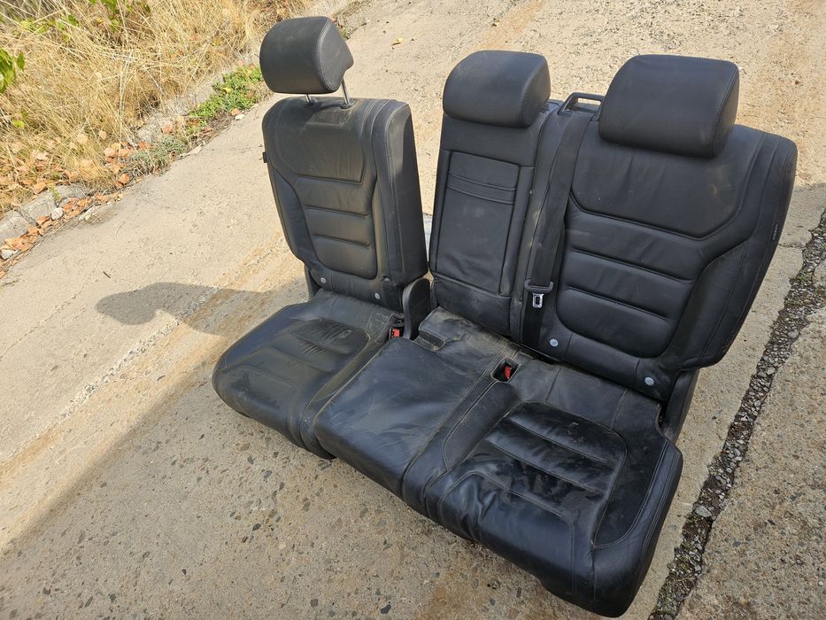 Кожен салон за Vw Tuareg 2013година