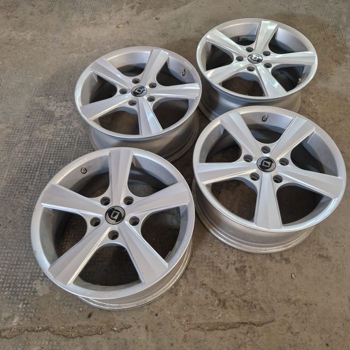 De vânzare jenți aluminiu 7Jx17H2 ET40, potrivit pentru BMW