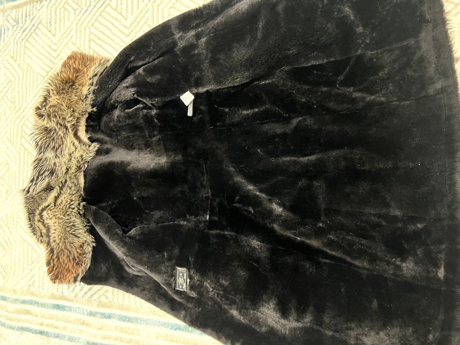 Продам дубленку (кожаное пальто)