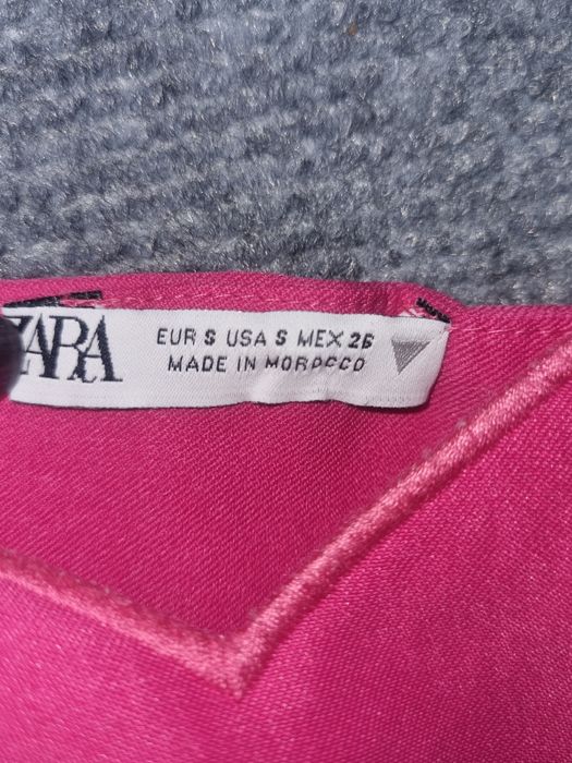 Летни топове и рокля