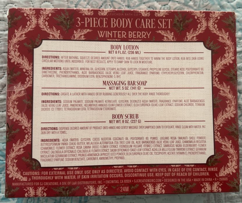Подаръчен комплект за тяло – Winter Berry (3 части)