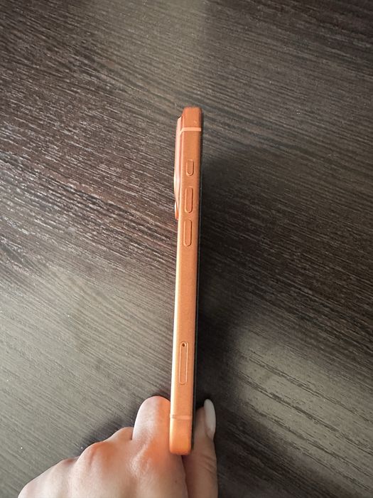 Продаю Iphone 17 pro , 256 гб