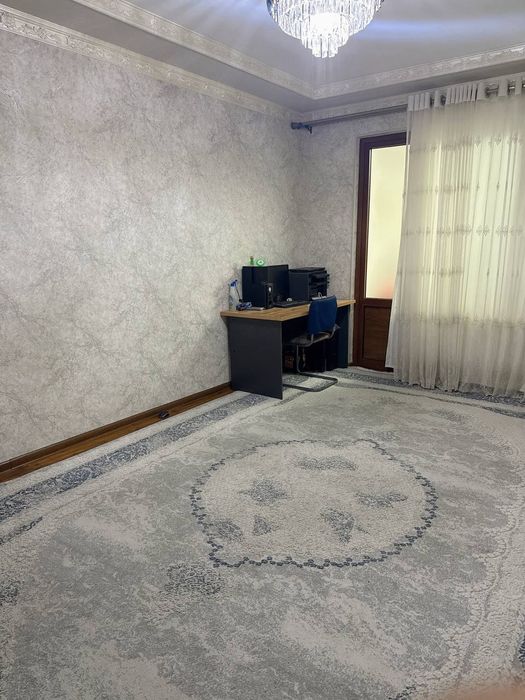 Юнусабад 18 кв 2/3/1/4 уй сотилади