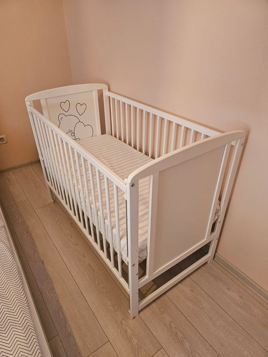 Patut pentru  bebelus din lemn Qmini