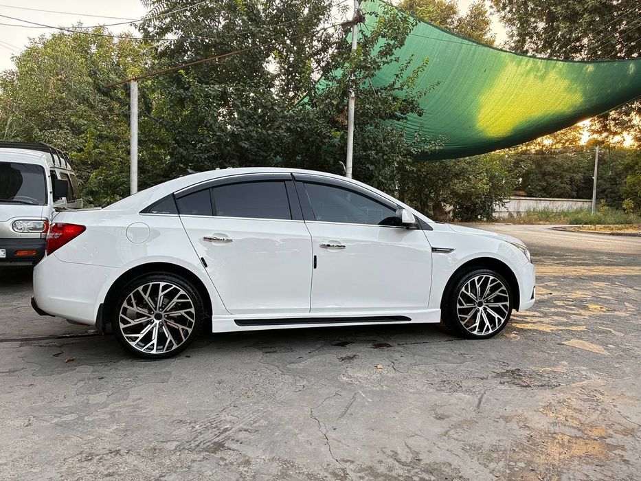 Cruze 1"8 USA Идеал Ягона