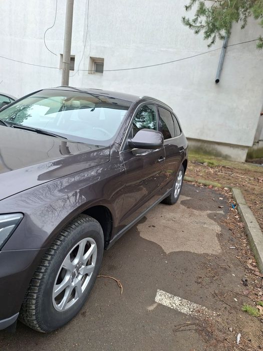 Vând Audi Q5 4×4