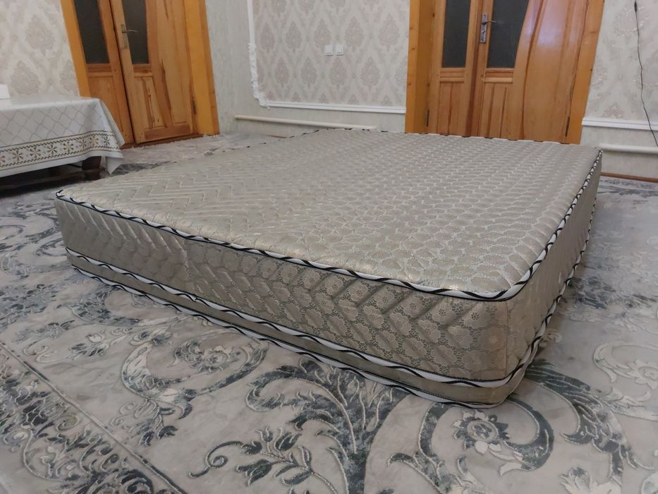 Продаётся матрас 2 х сторонный 210 смх180 см