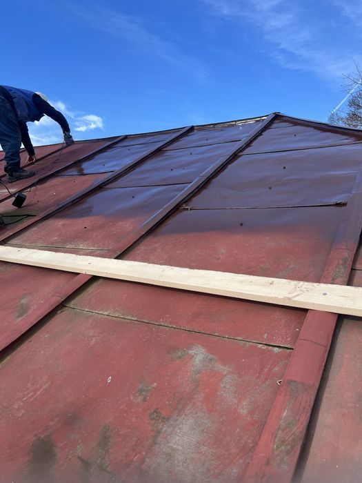 Reparatii si vopsim acoperisuri