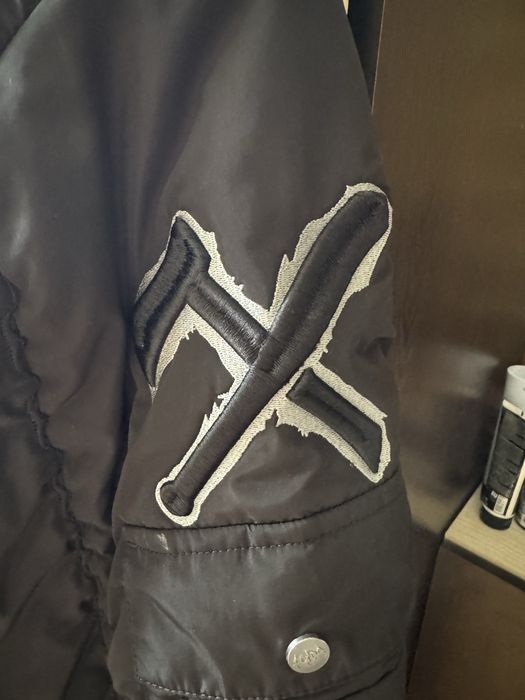 Luda яке двулицево