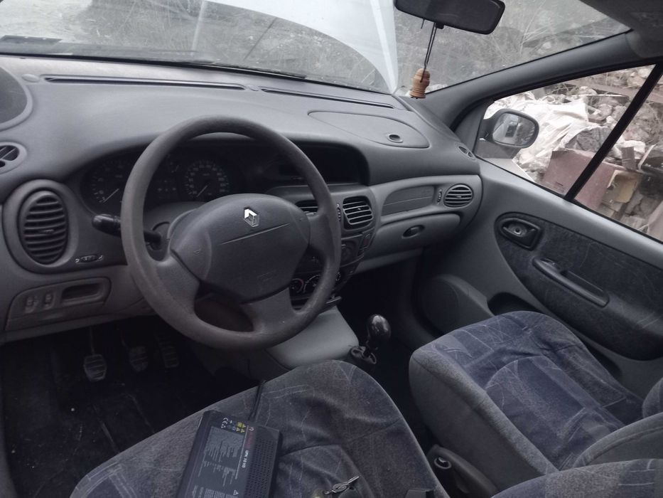 Рено меган сценик 1.9dti на части