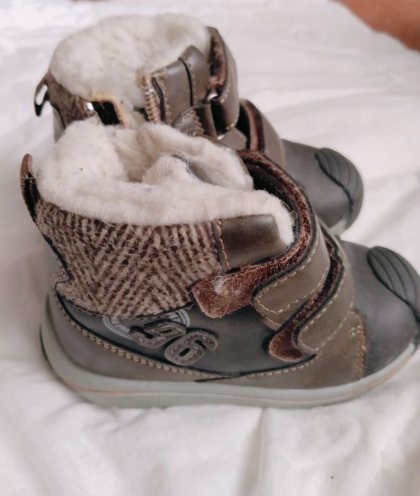 Детский обувь продаю