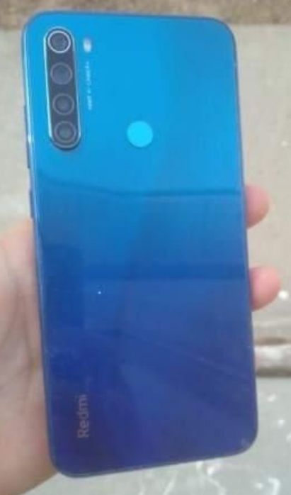 Продам Redmi Note 8 / 64 gb