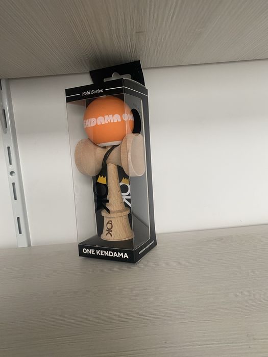 Kendama one kendama ruber albastru , verde , portocaliu