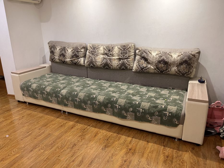 Диван в гостинную