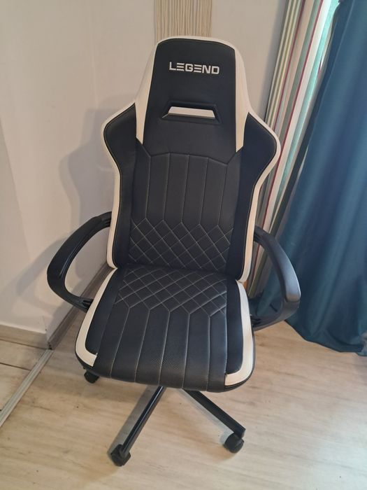 Scaun gaming LEGEND negru/alb – stare foarte bună