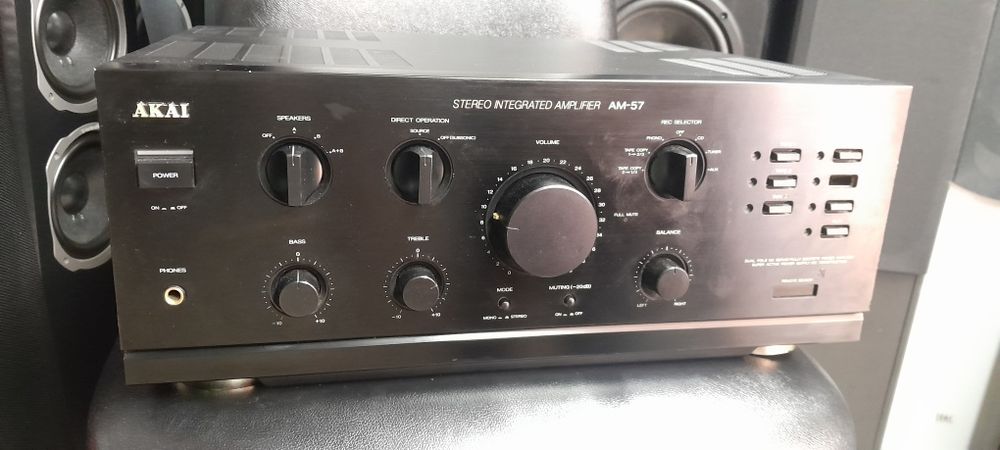Усилвател AKAI AM-57