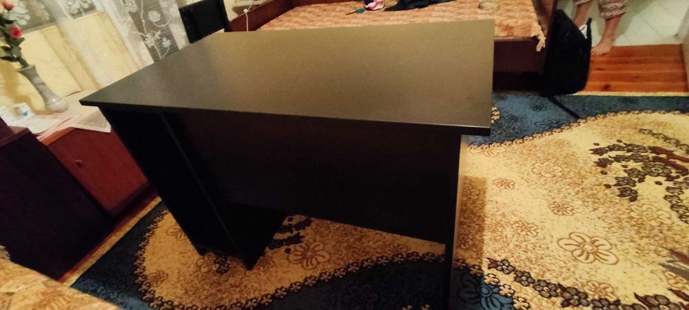 Бюро за офис или детска стая